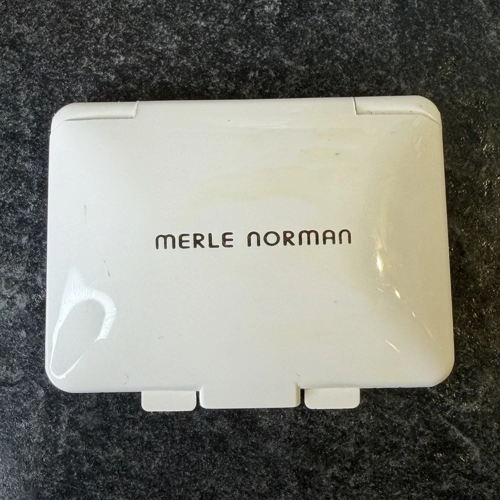 NEW Merle Norman Luxiva Creamy Concealer NECTAR .08 oz